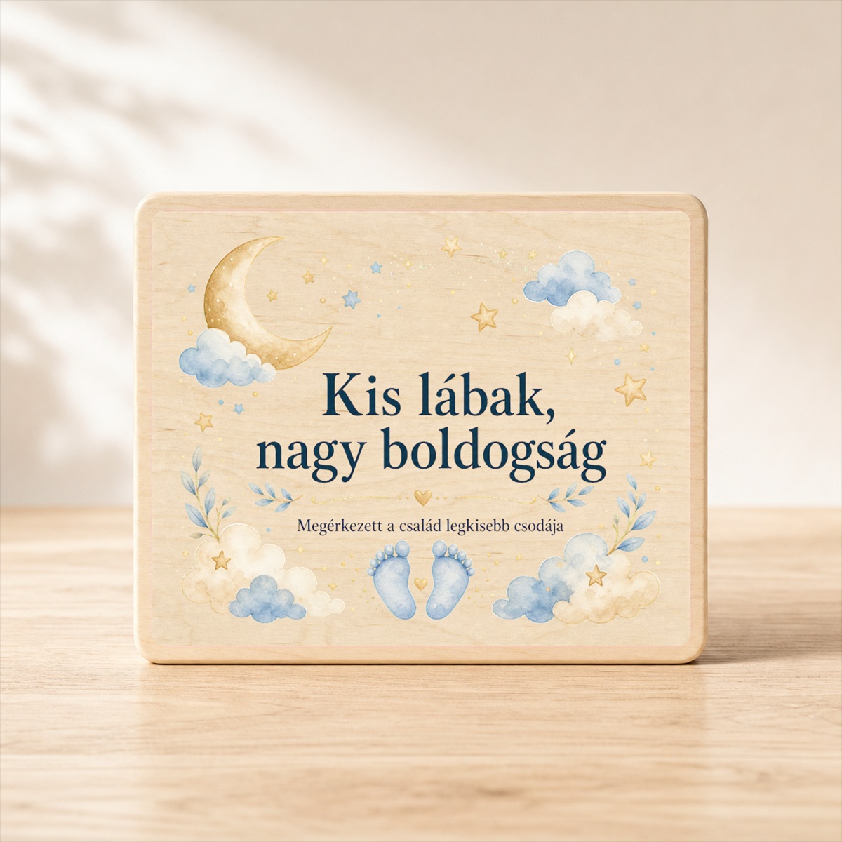 Kis lábak, nagy boldogság – Babaköszöntő fatábla